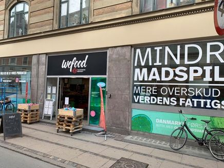 Facade af Wefood butik på Amagerbrogade