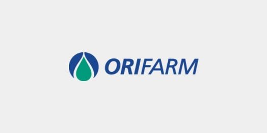Logo af OriFarm er én af Folkekirkens Nødhjælps erhvervspartnere
