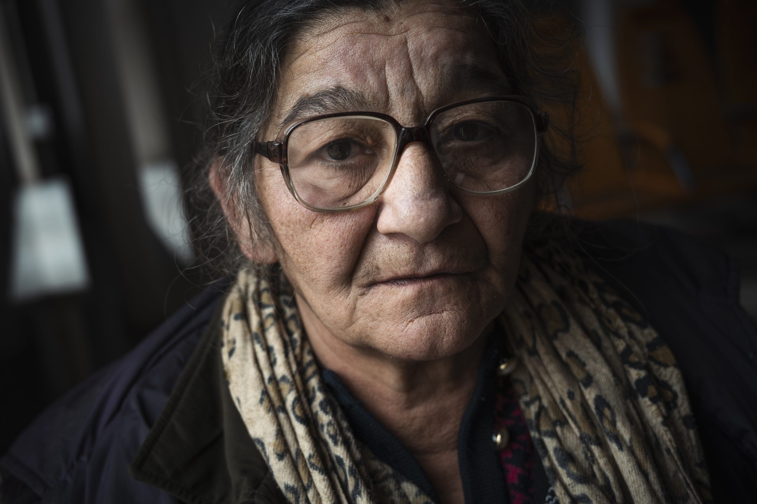 Portræt af en ældre ukrainsk kvinde.