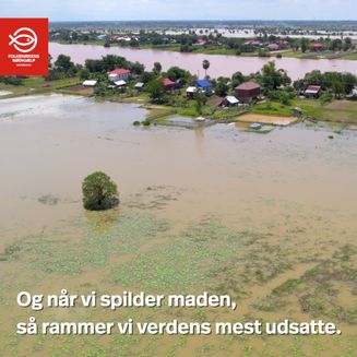 Video-billede: En mark er oversvømmet grundet klimaforandringer